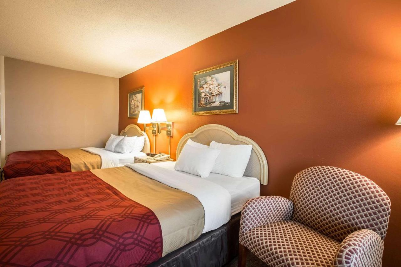 Double Room Two Double Beds Non-Smoking