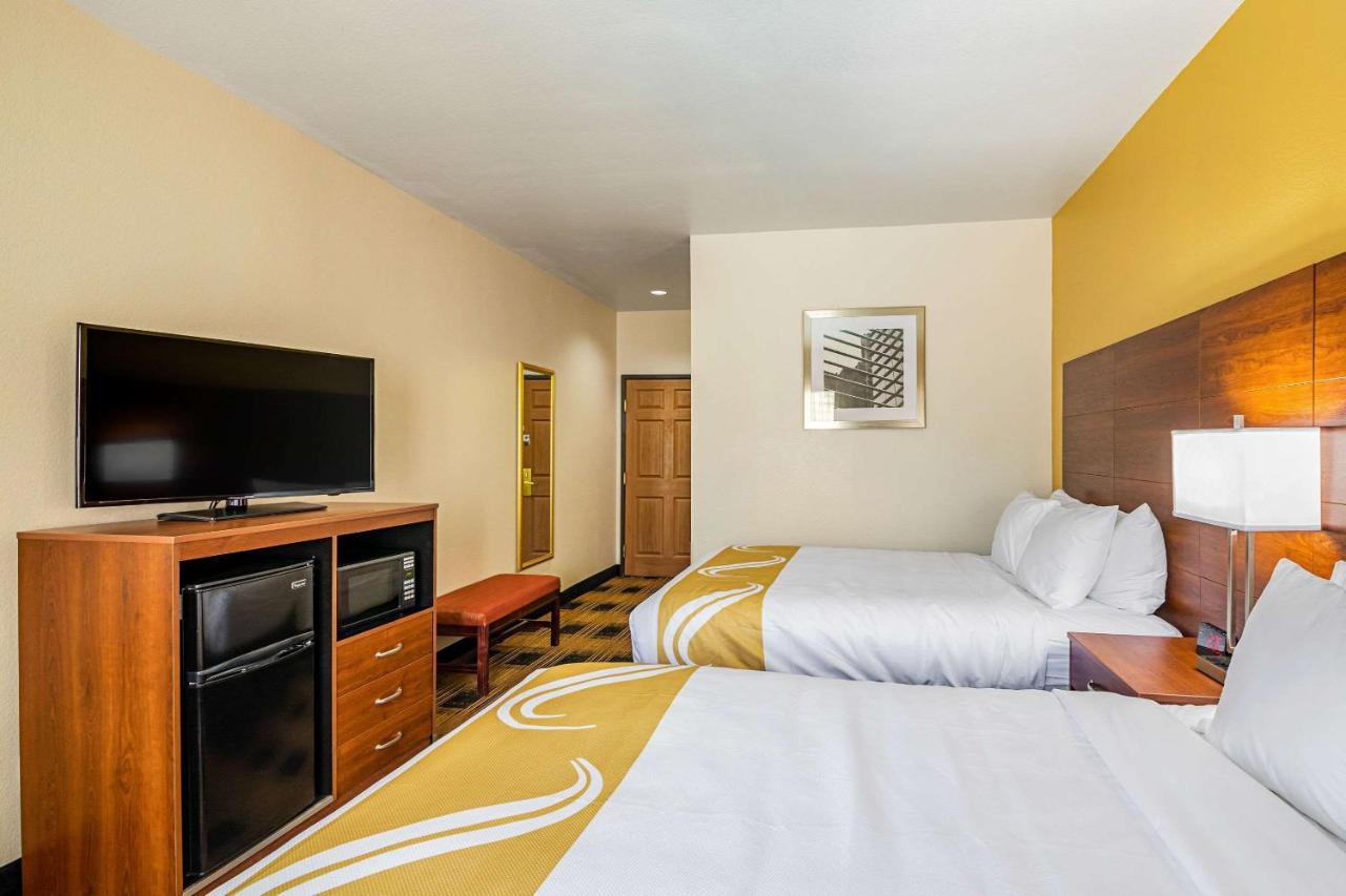 Queen Room Two Queen Beds Non-Smoking
