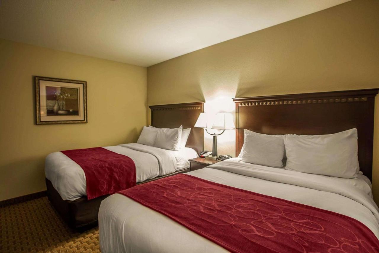 Queen Suite Two Queen Beds Non-Smoking