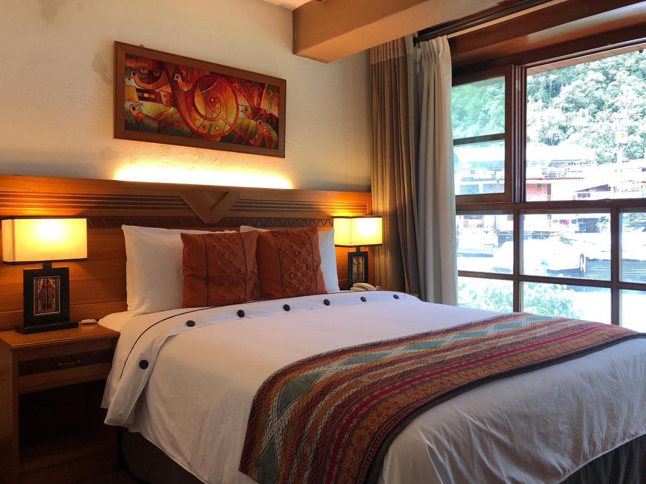 Superior Queen Room City View