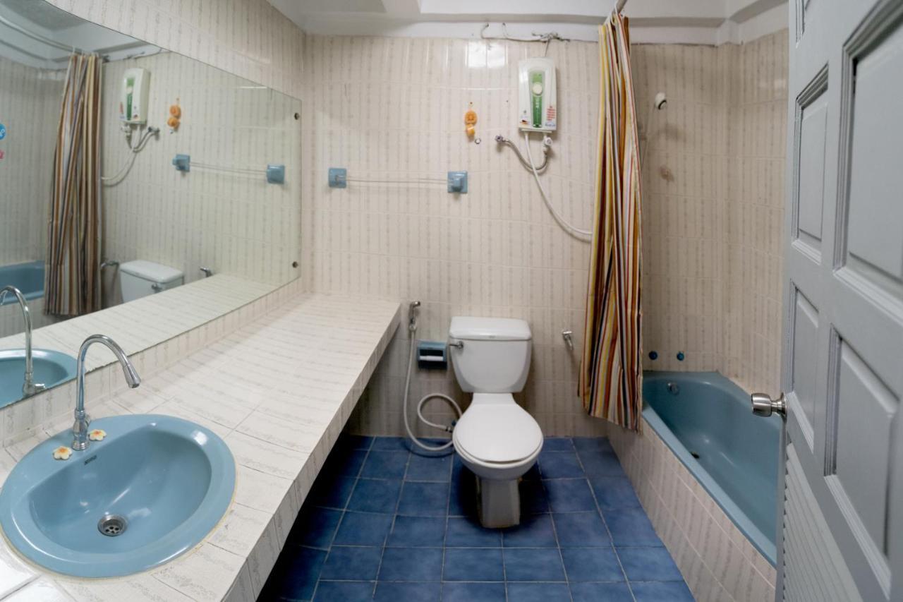 Family Room Bathroom