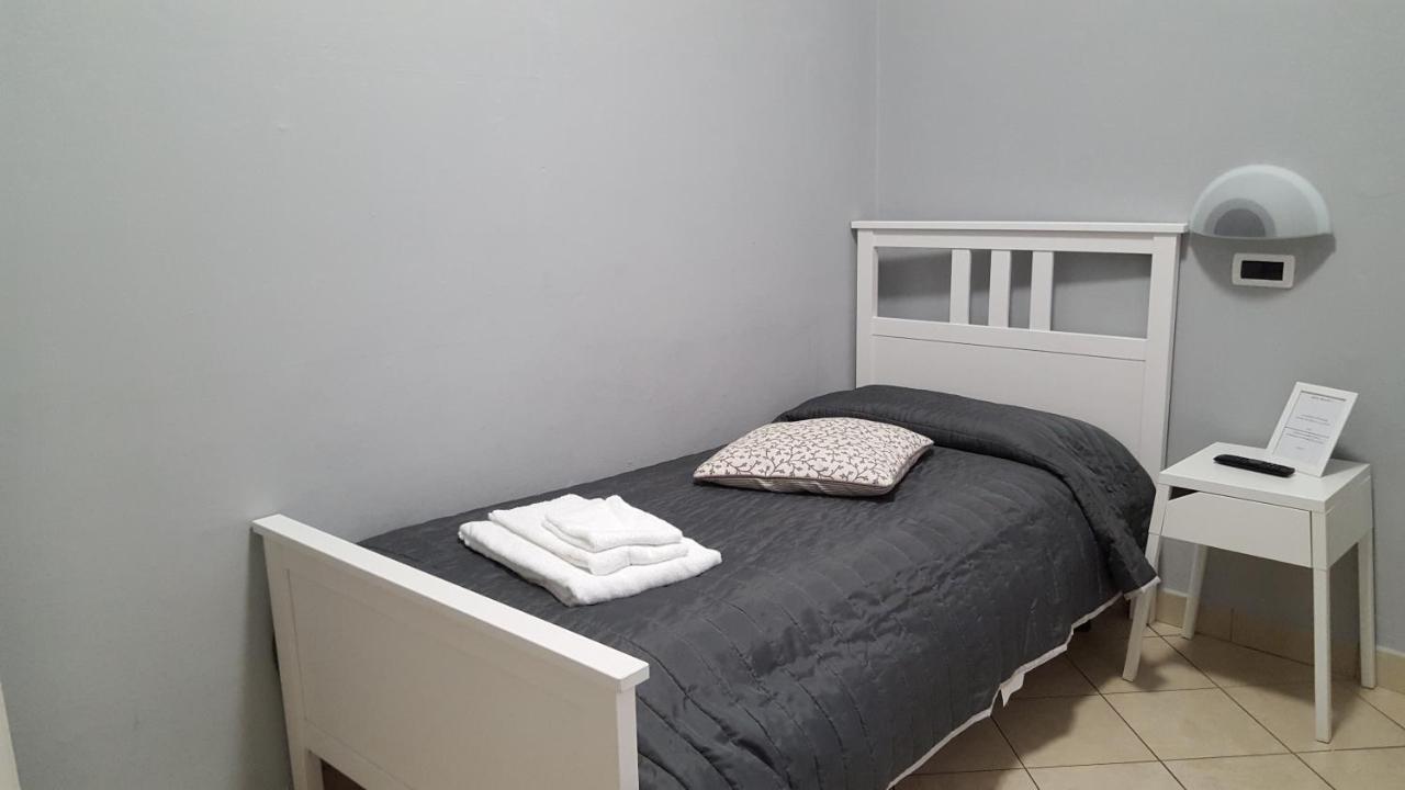 Standard Single Room with Shared Bathroom