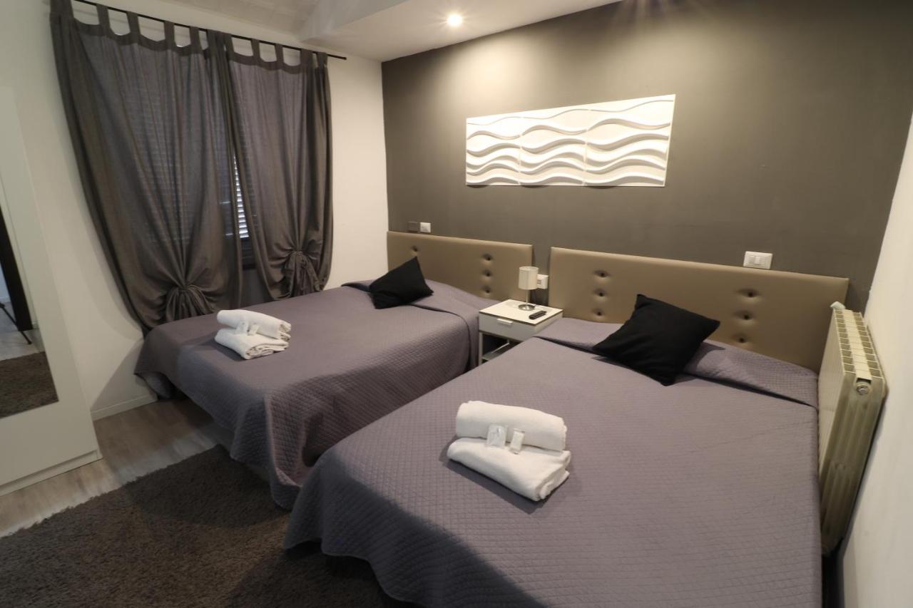 Quadruple Room Private Bathroom