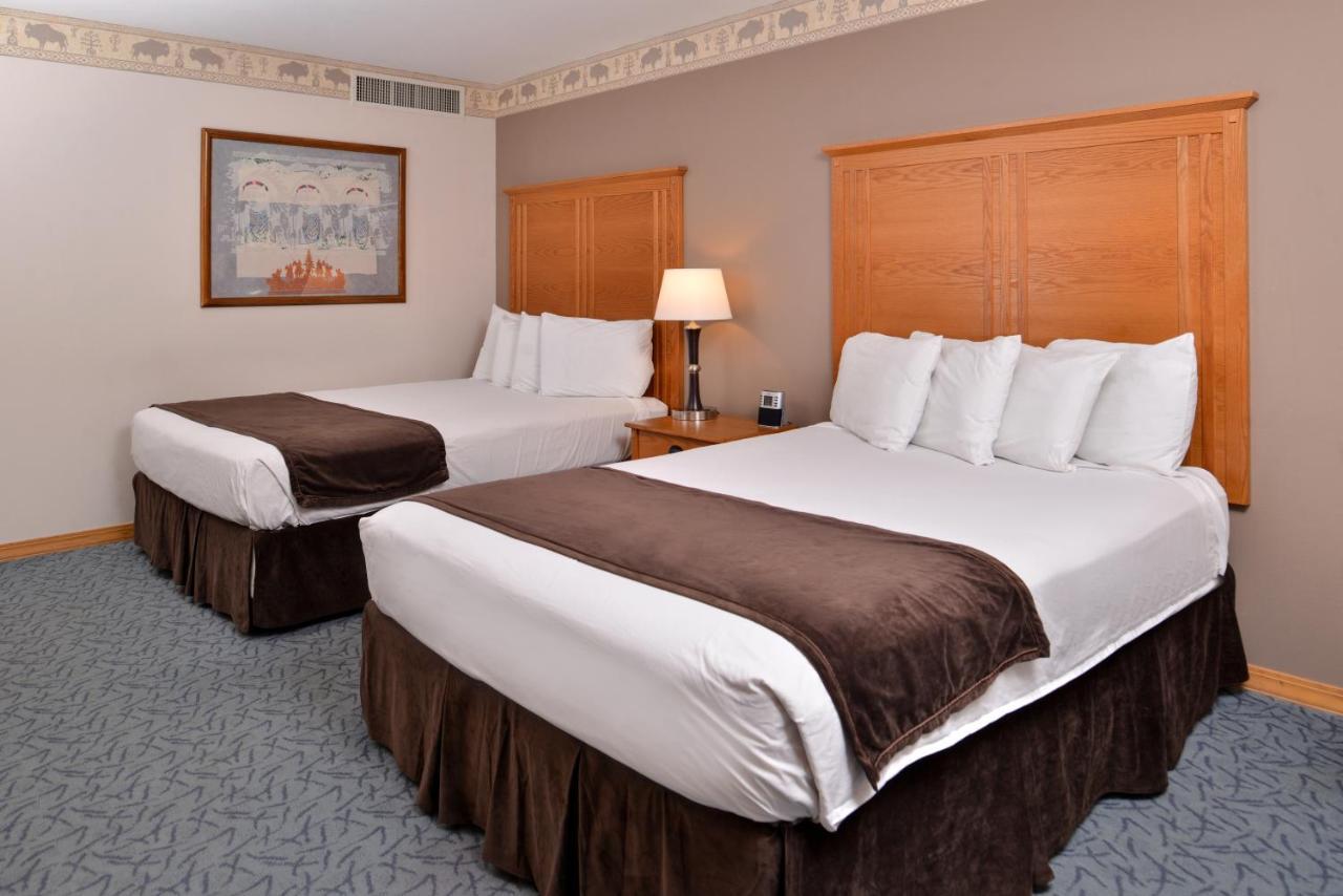 Deluxe Queen Room Two Queen Beds