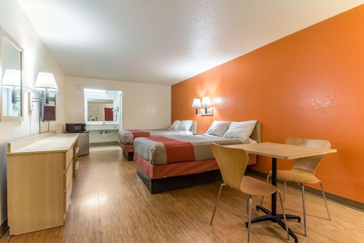 Quadruple Room Non-Smoking