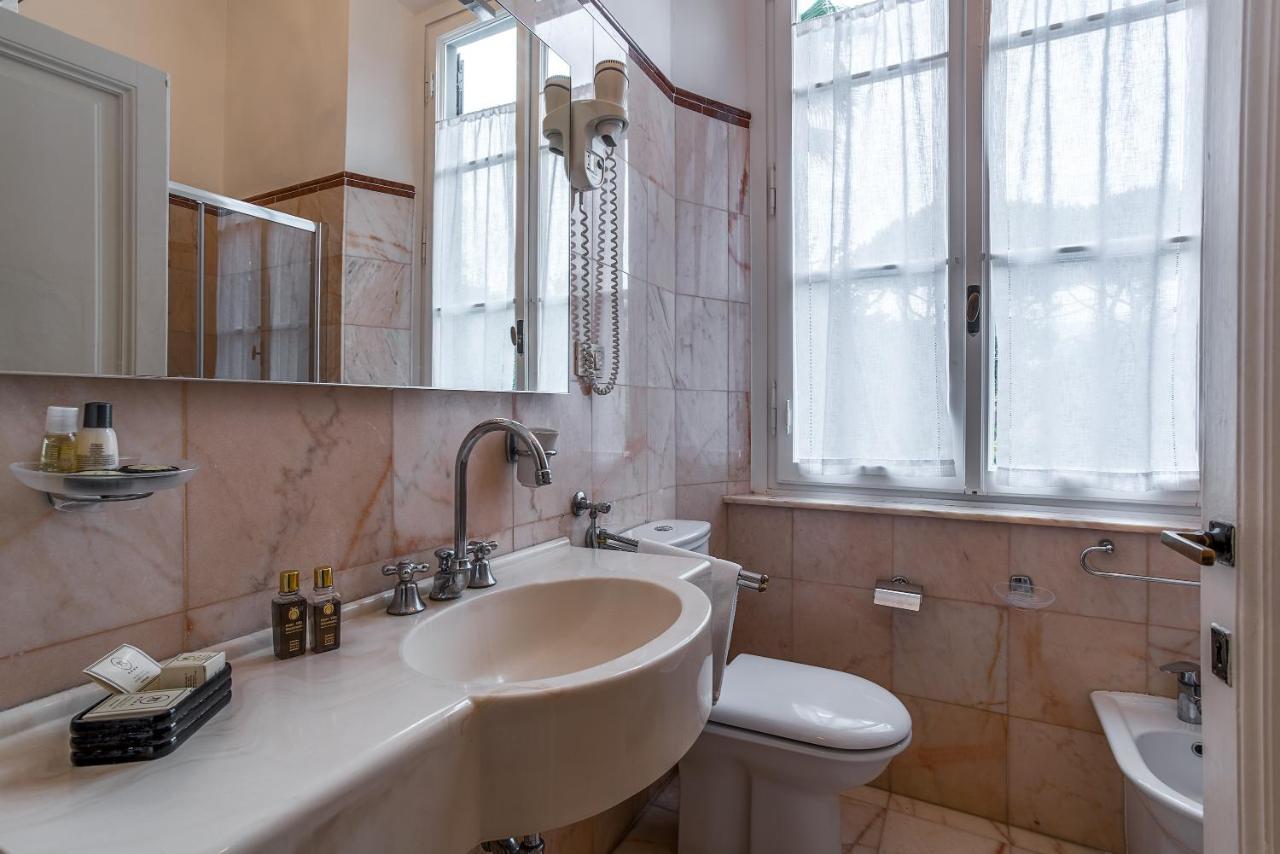 Two Connecting Double Rooms
