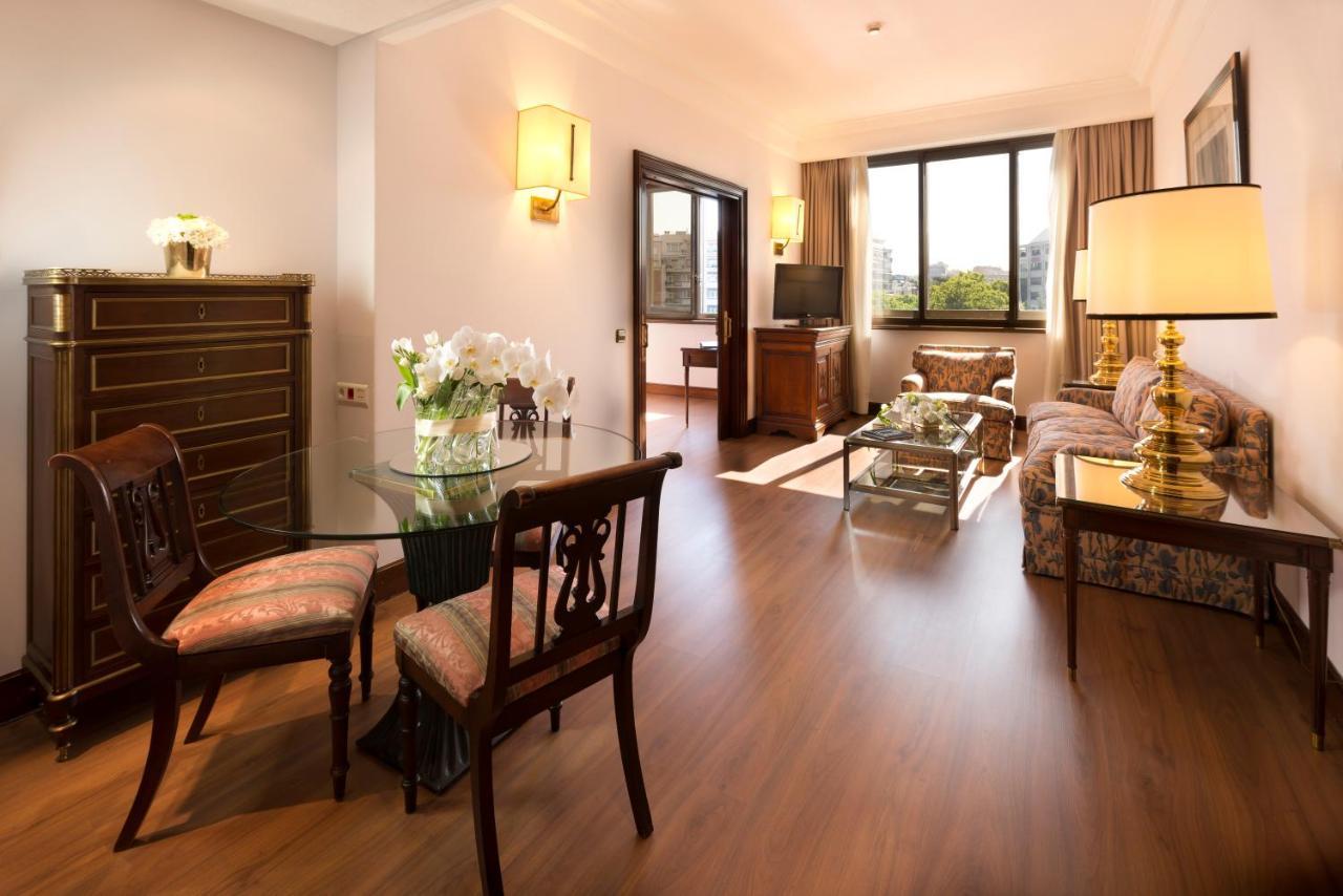 Royal Premium Room