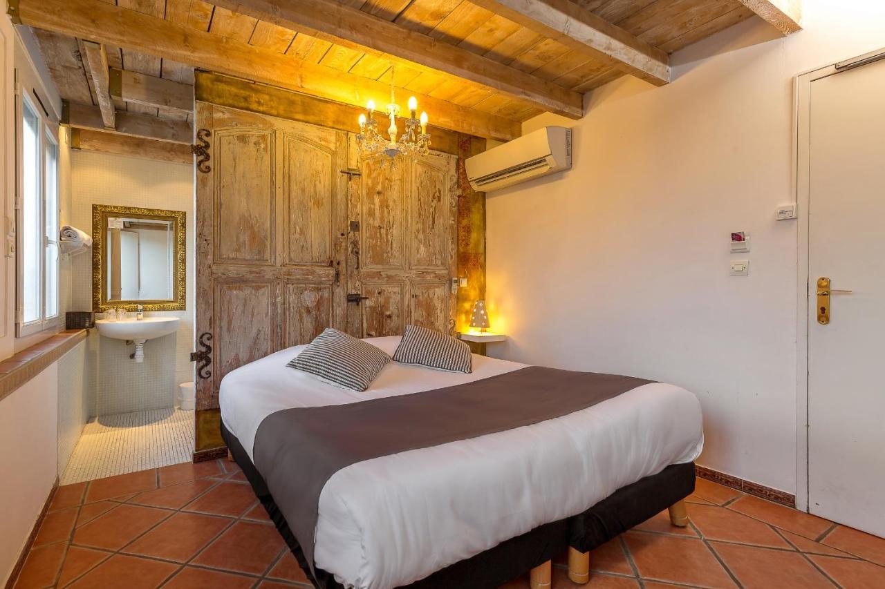 Superior Tradition Twin Room