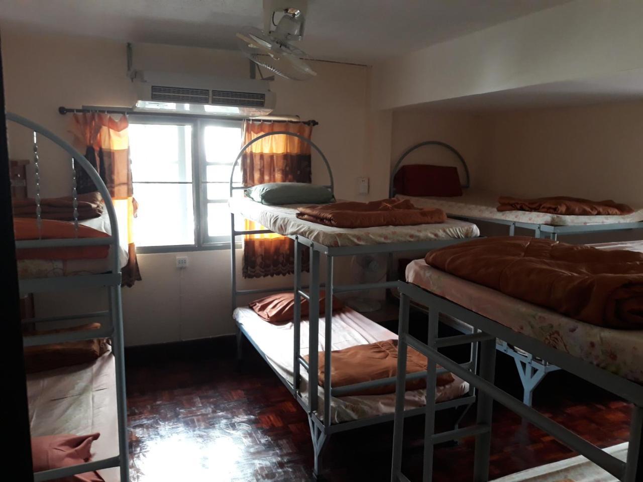 Bunk Bed Mixed Dormitory Room