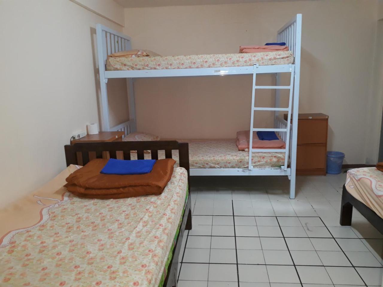 Quadruple Room Air Conditioning