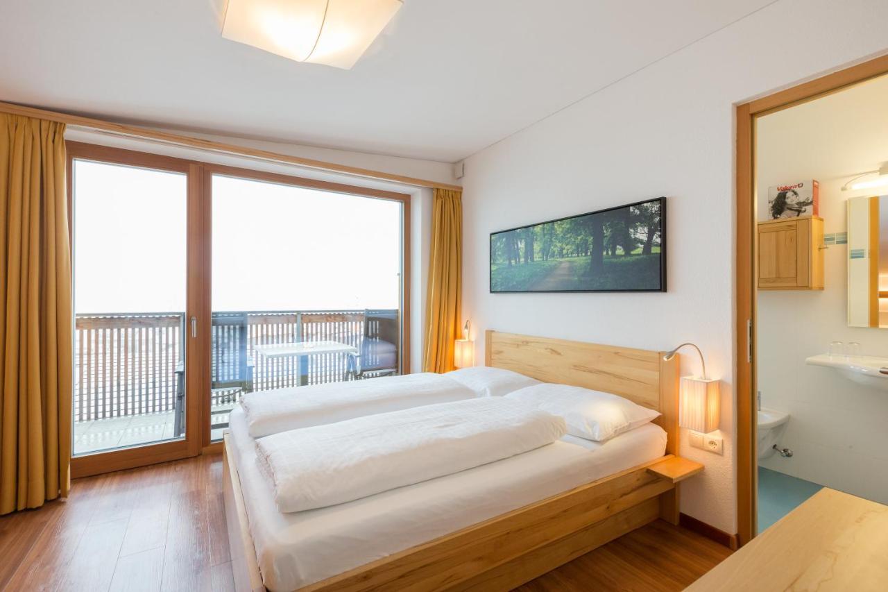 One-Bedroom Apartment,749856413:JPEG