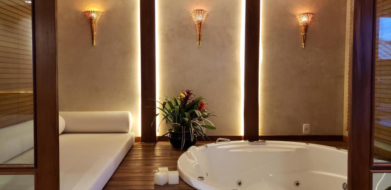 King Room Spa Bath
