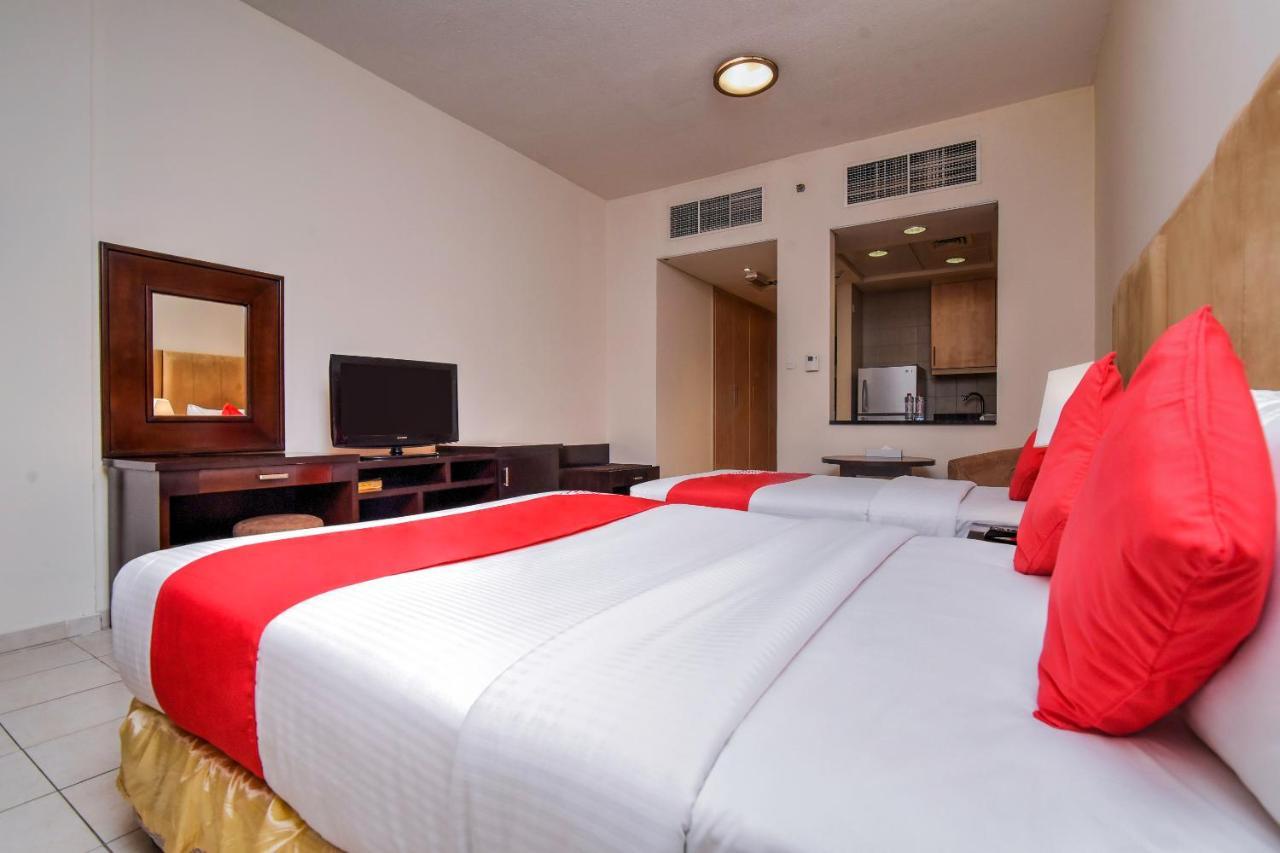 Deluxe Studio Apartment