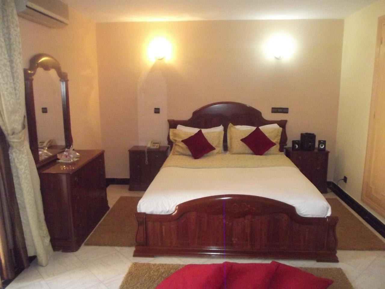 Single Room,1081262389:JPEG
