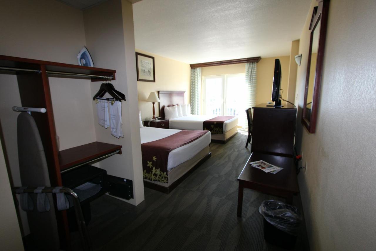 Queen Room Two Queen Beds Non-Smoking