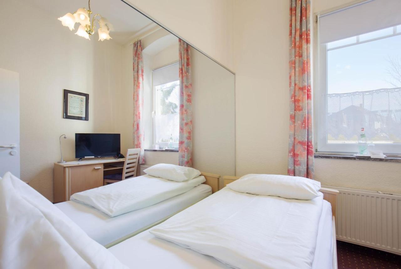 Economy Single Room