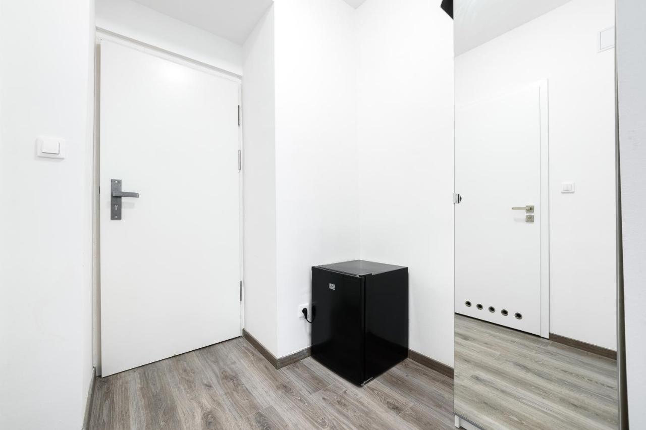 Double Room Private Bathroom