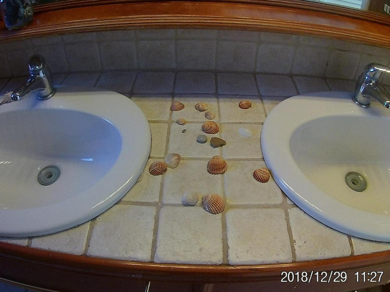 Triple Room Private Bathroom