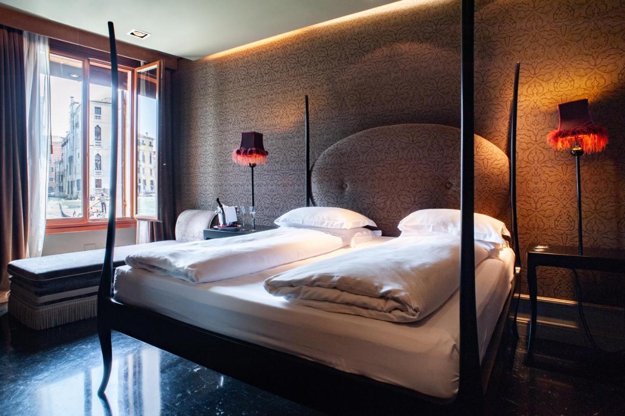 Junior Suite Grand Canal View