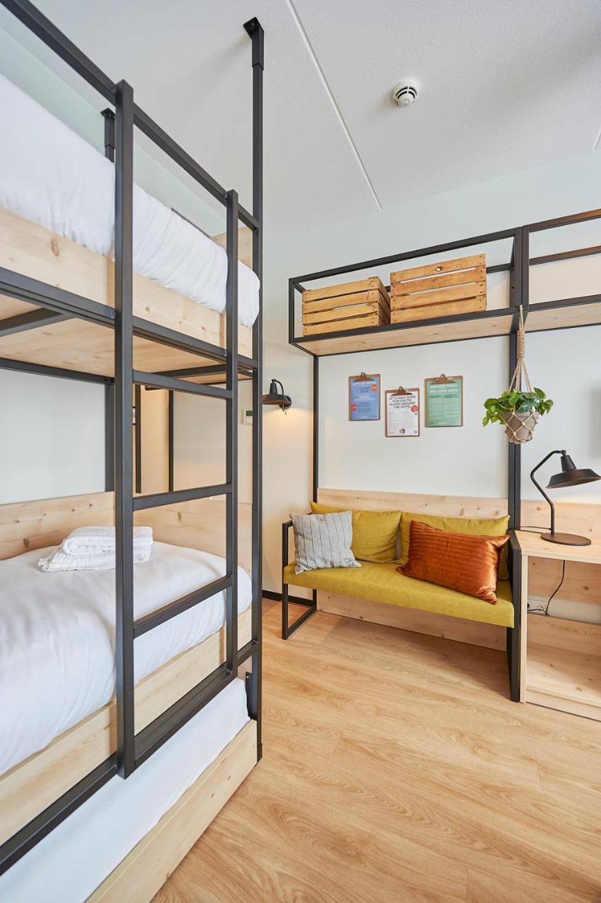 Family Room 5 beds