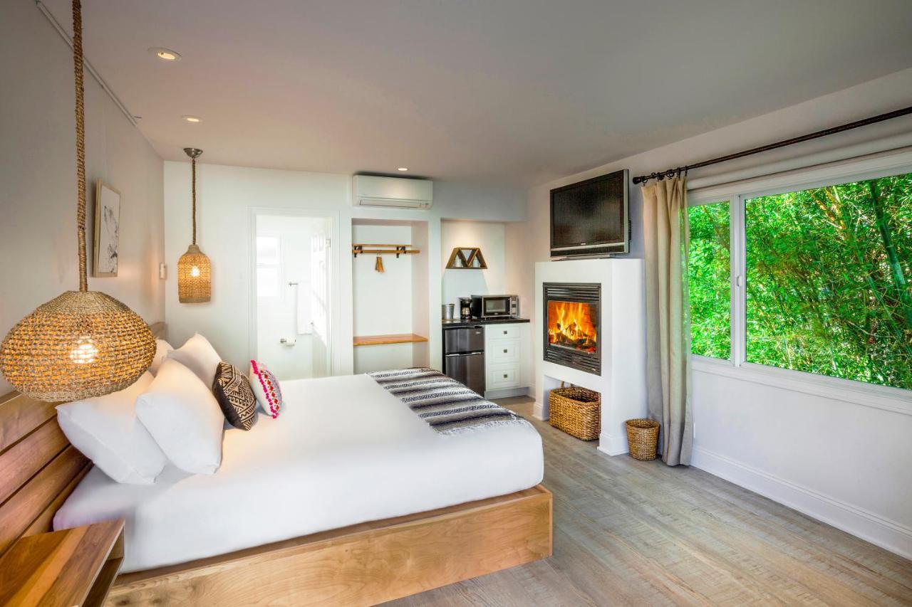 King Room Pool View Fireplace
