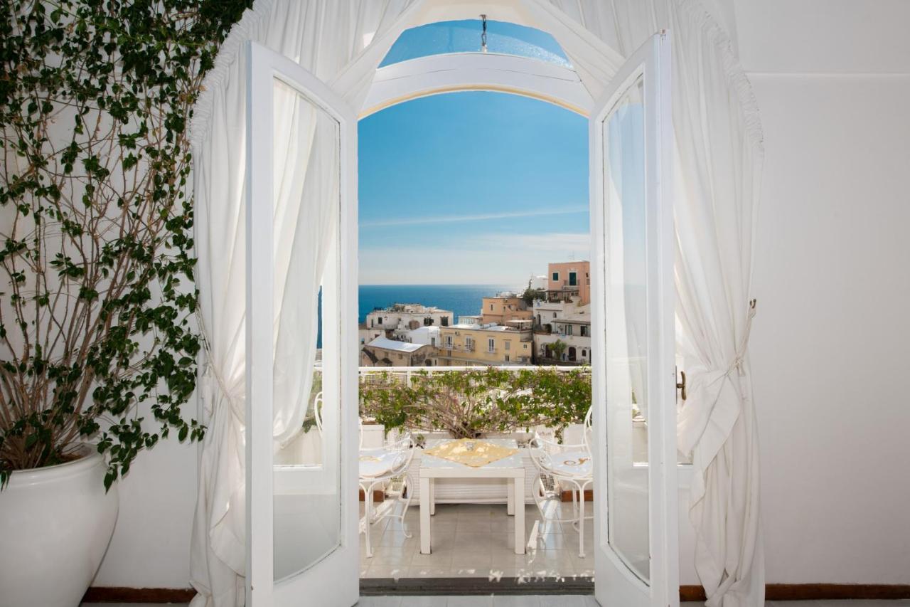 King Room Balcony Sea View