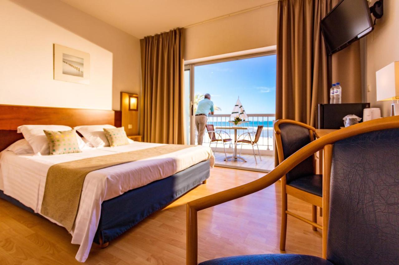 Triple Room Sea View