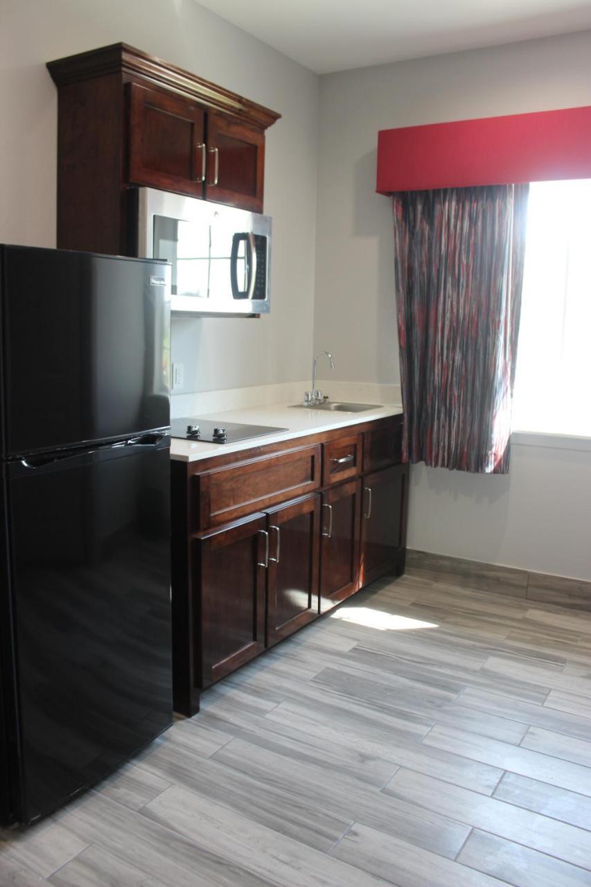 Deluxe Family Suite