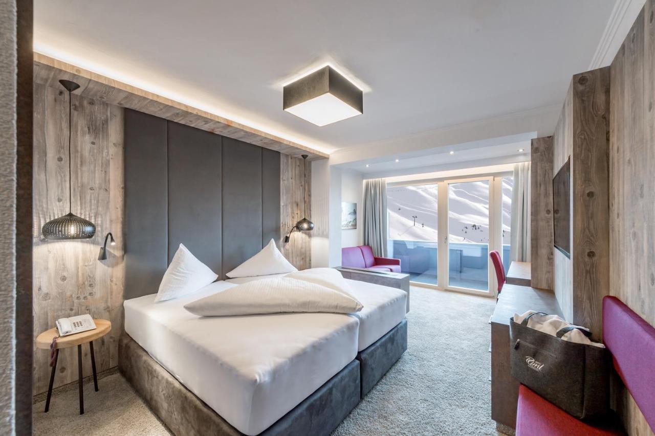 Double Room Mountain View