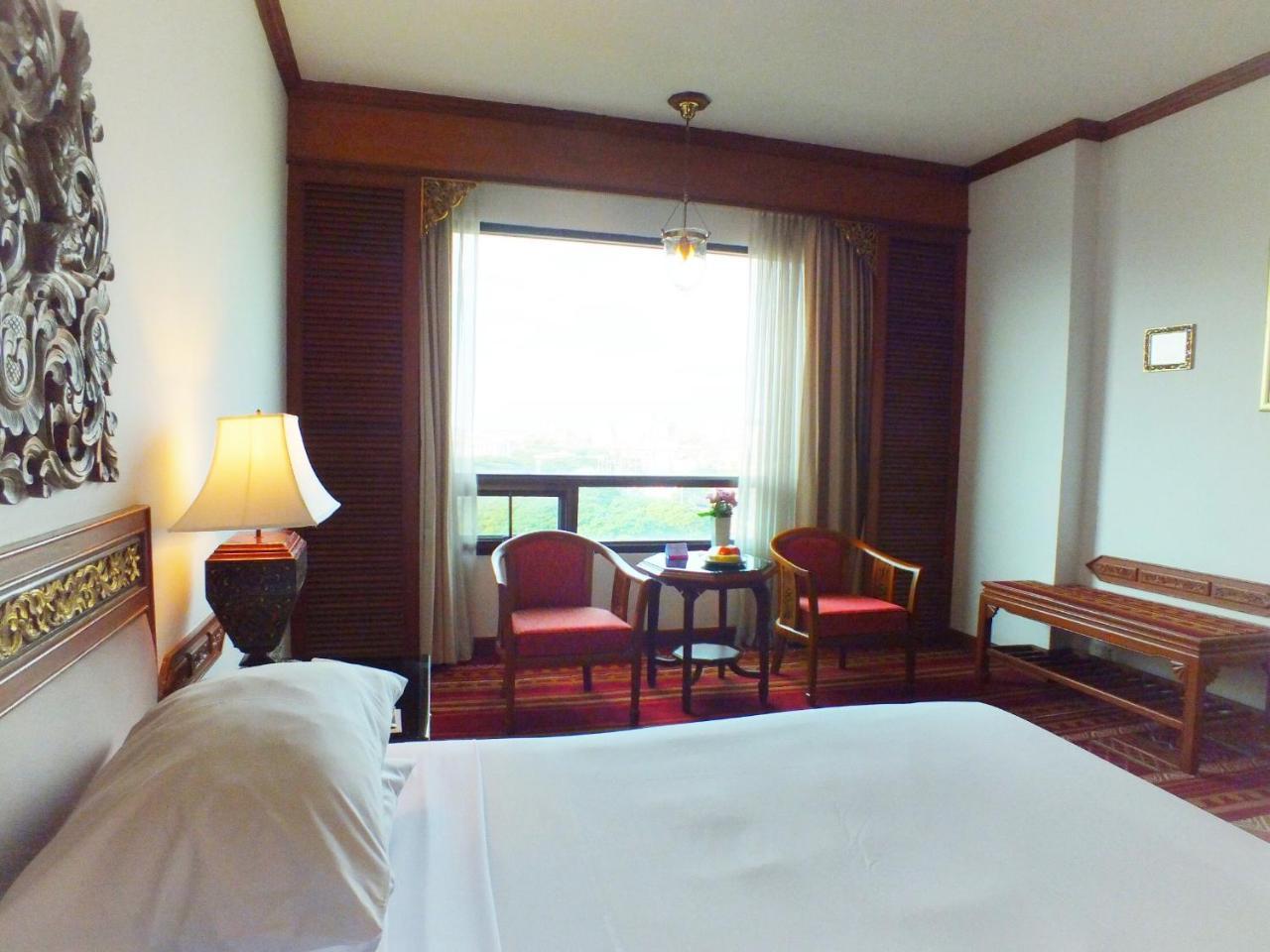 Deluxe Double or Twin Room
