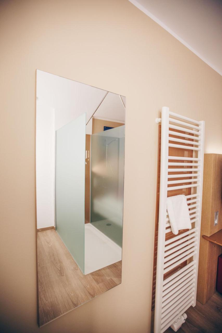 Single Room Private Bathroom