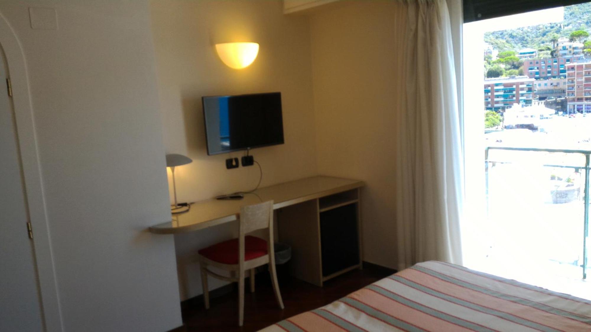 Double or Twin Room Balcony Sea View