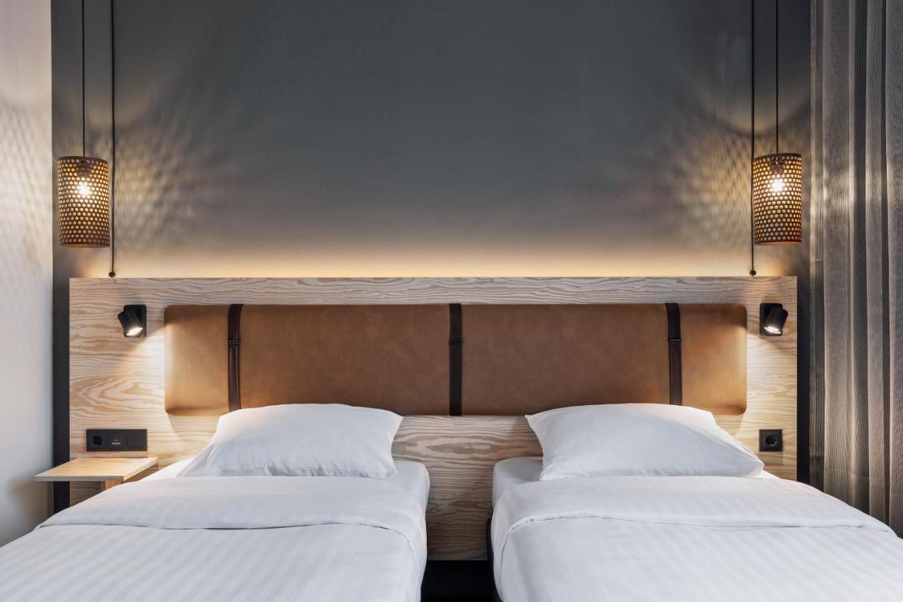 Moxy Twin Sleeper Guest room 2 Twin or Single Beds,796807428:JPEG