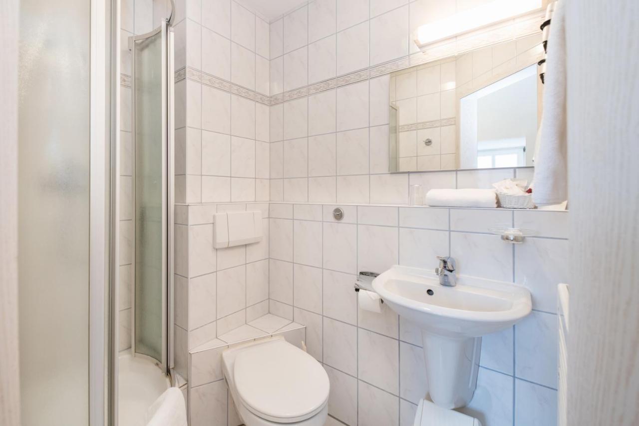 Small Single Room