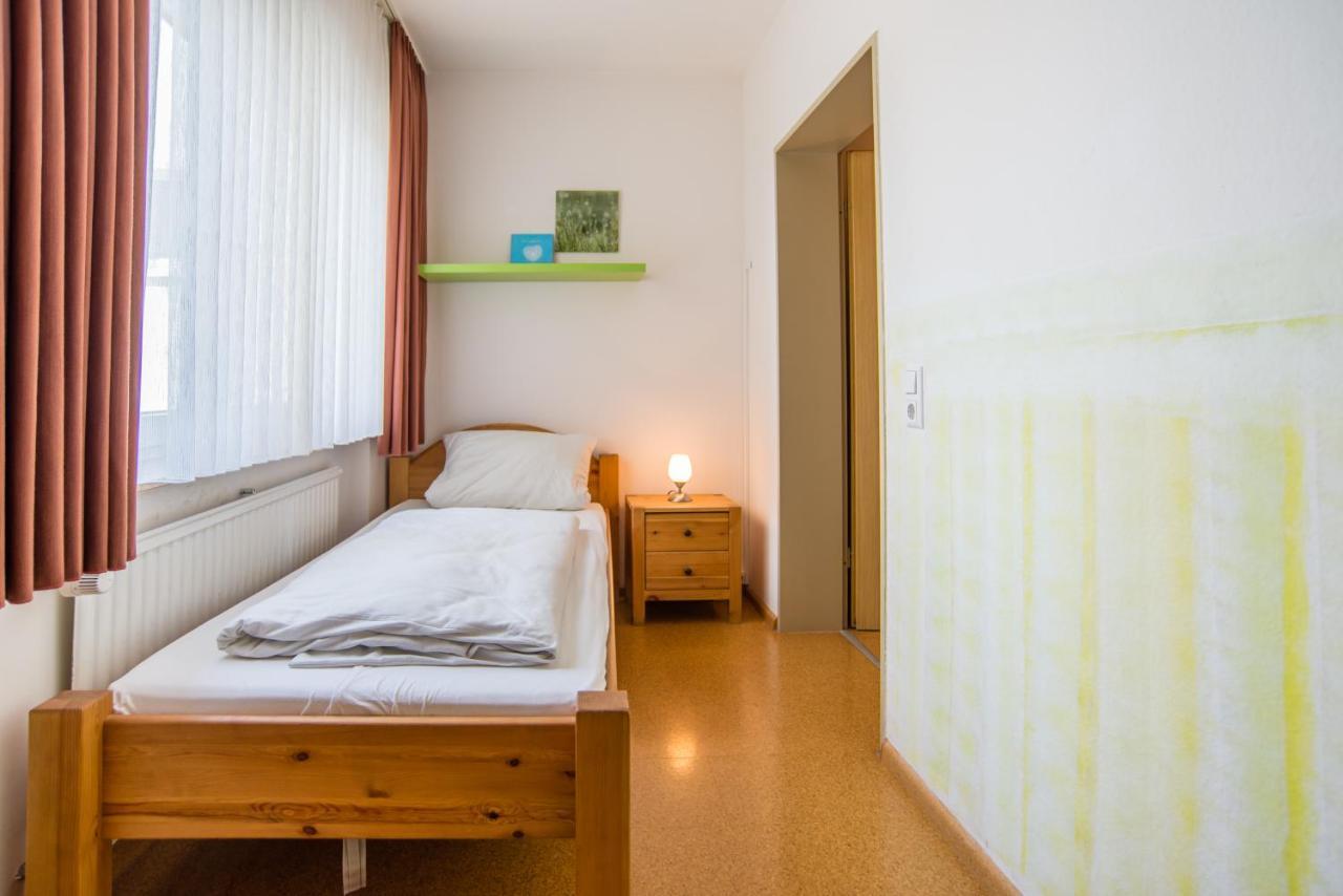 Driepersoonskamer met Badkamer