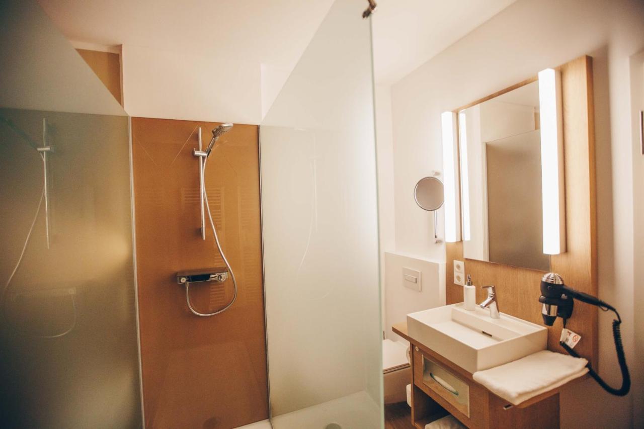 Single Room Private Bathroom