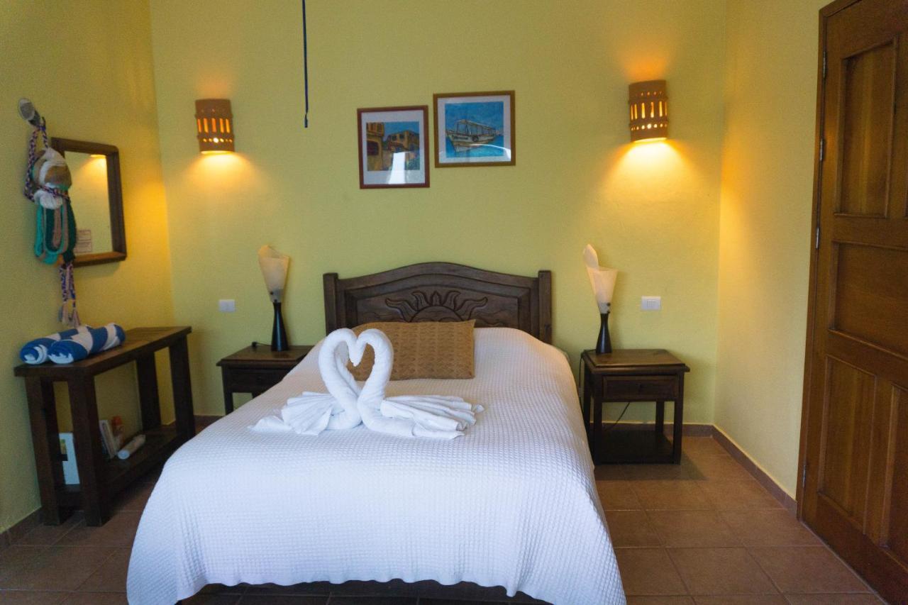 Standard Queen Room