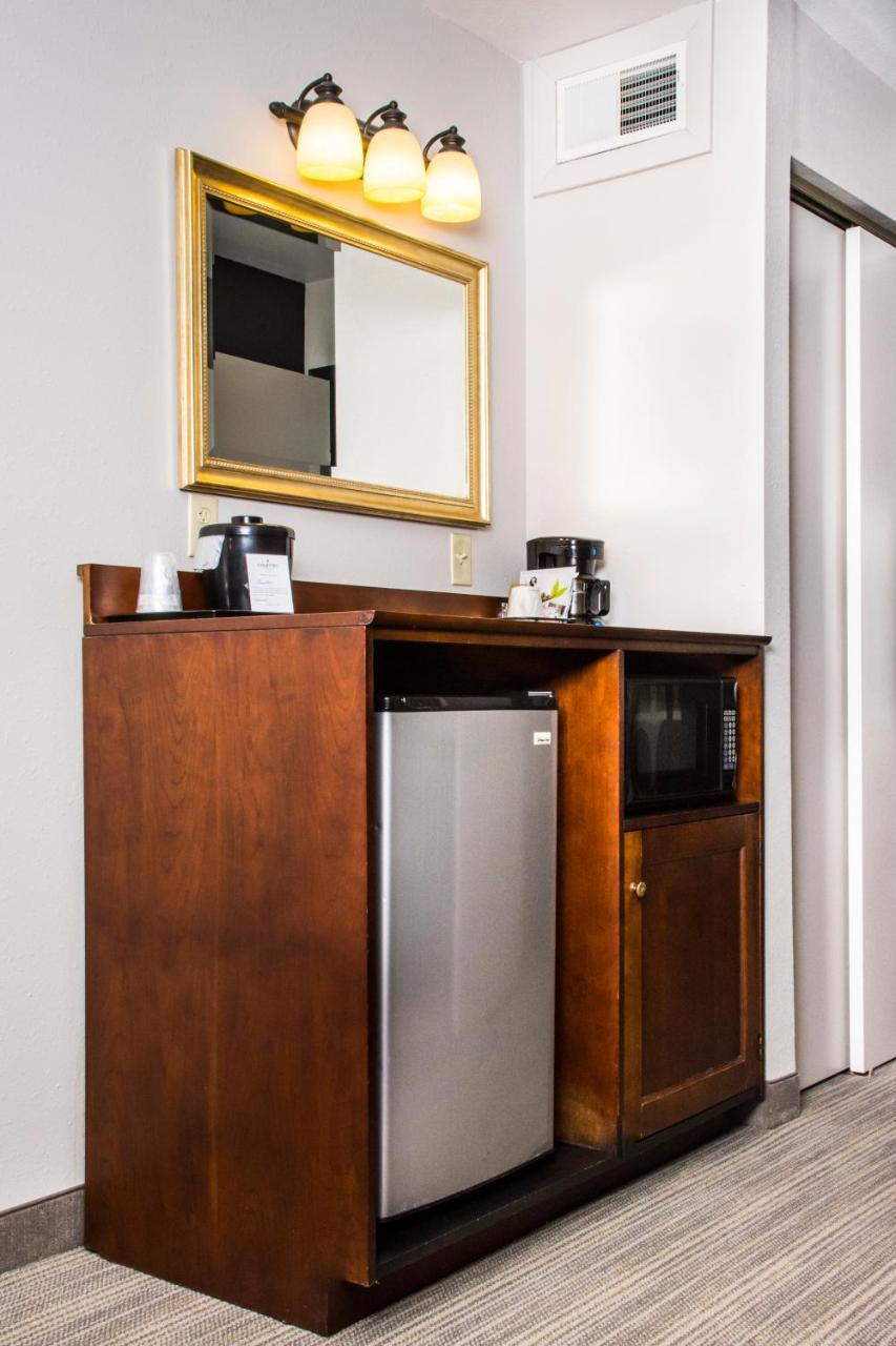 King Studio Suite Non-Smoking