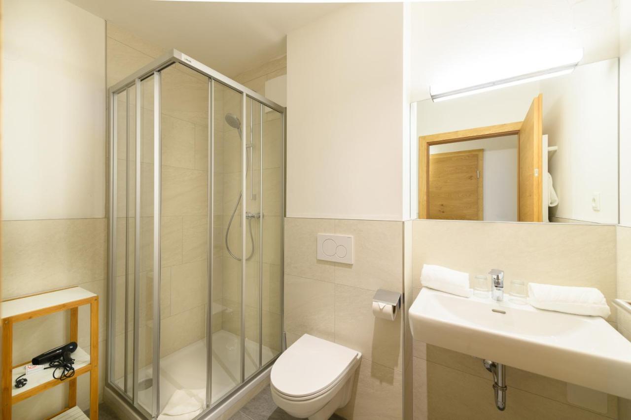 Large Single Room