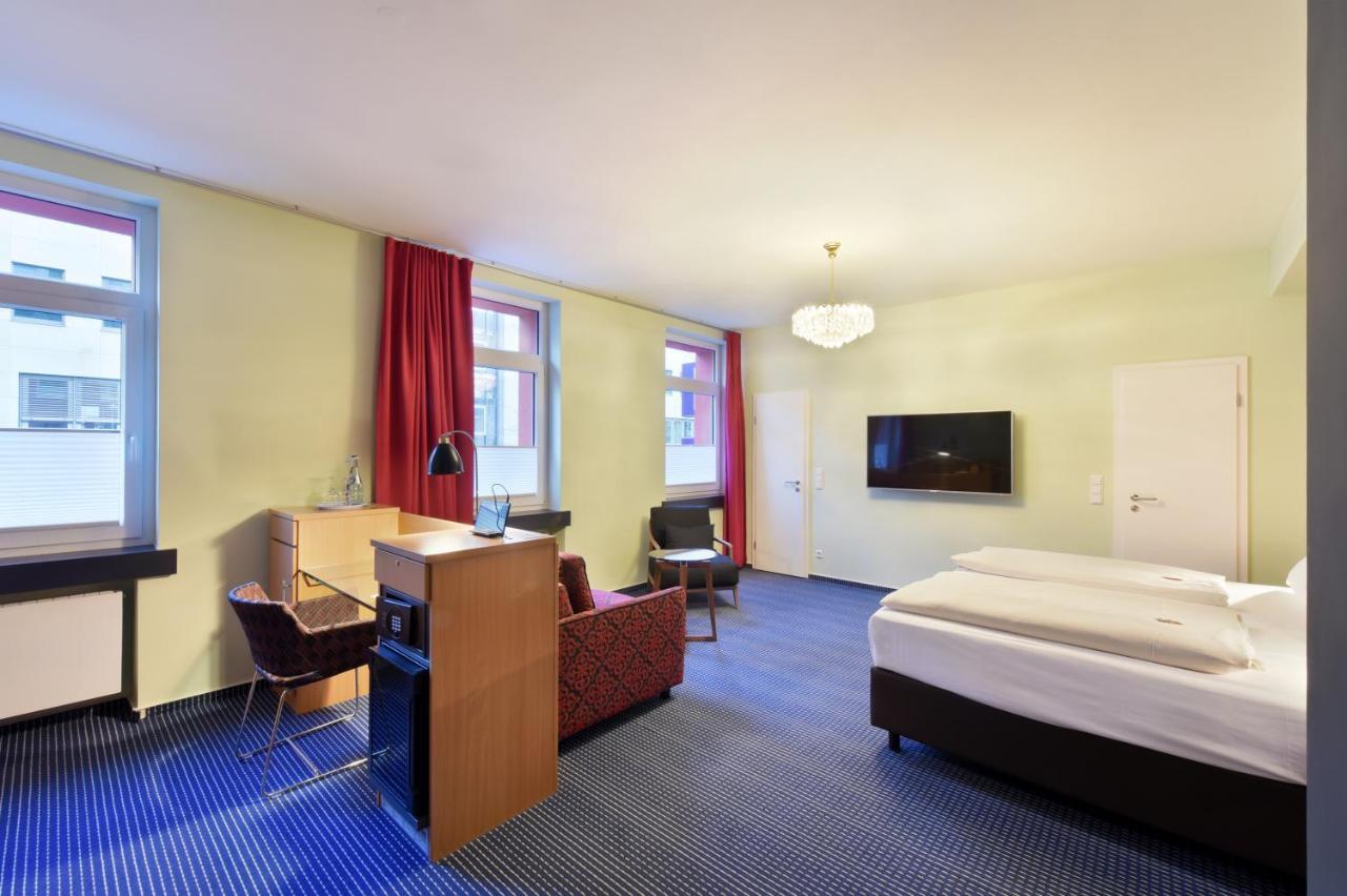 Junior Suite,757938502:JPEG