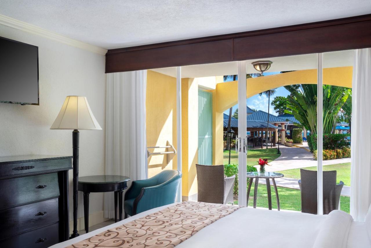 Water View Guestroom