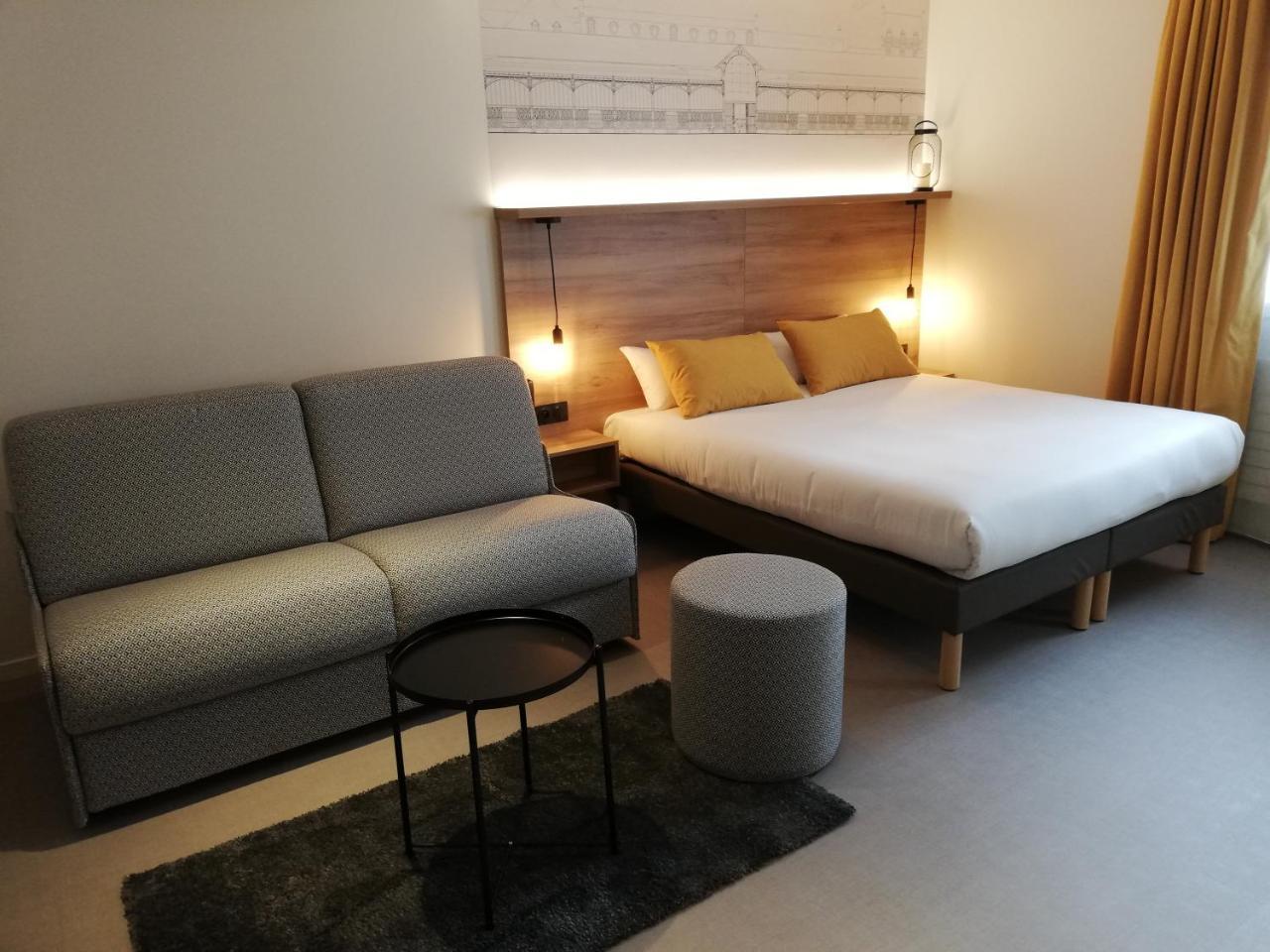 Privilege Room