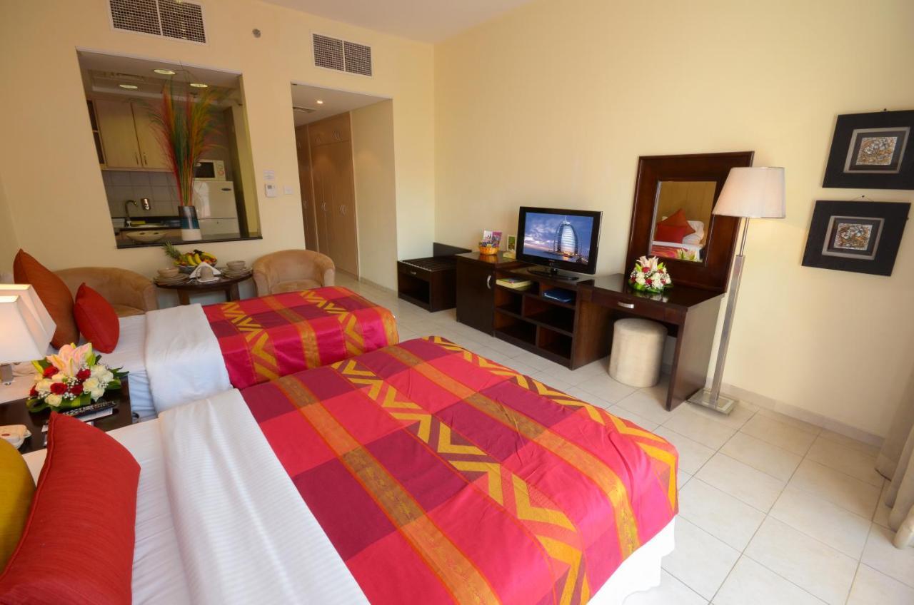 Deluxe Studio Apartment