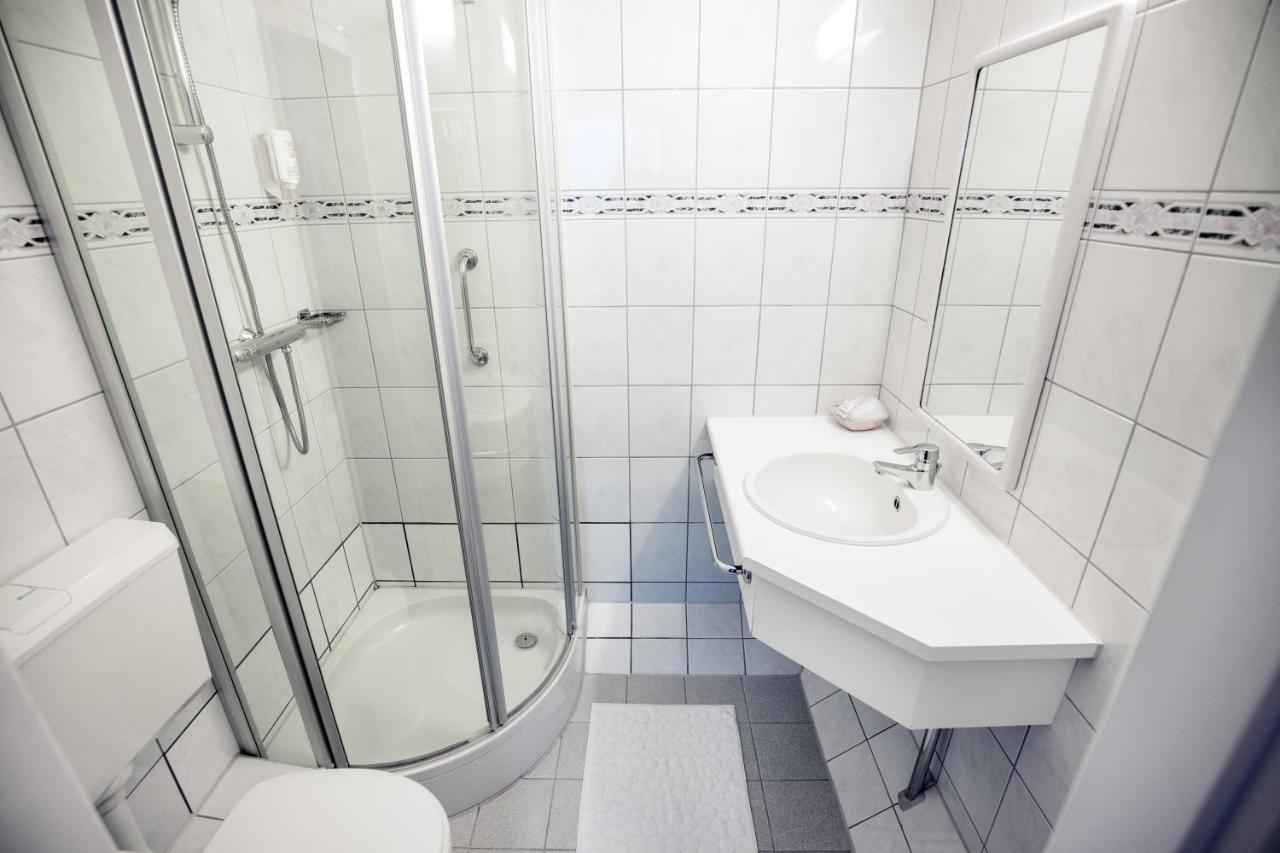 Triple Room,1096306515:JPEG