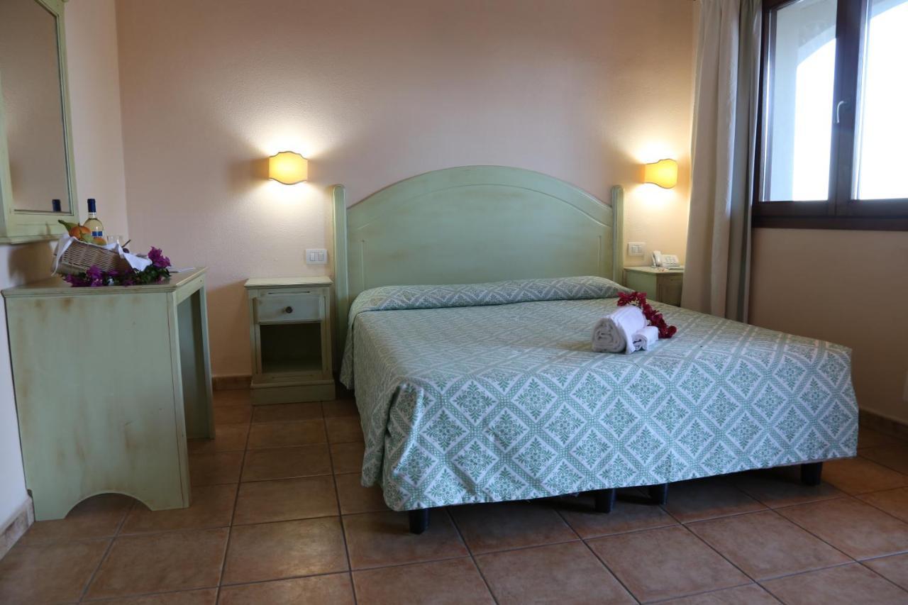 Double or Twin Room,1213844050:JPEG