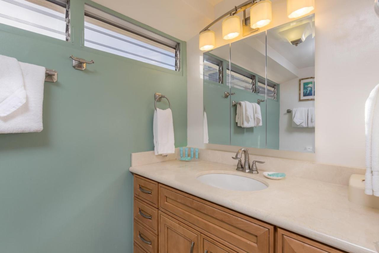 1-Bedroom Deluxe Ocean View Suite