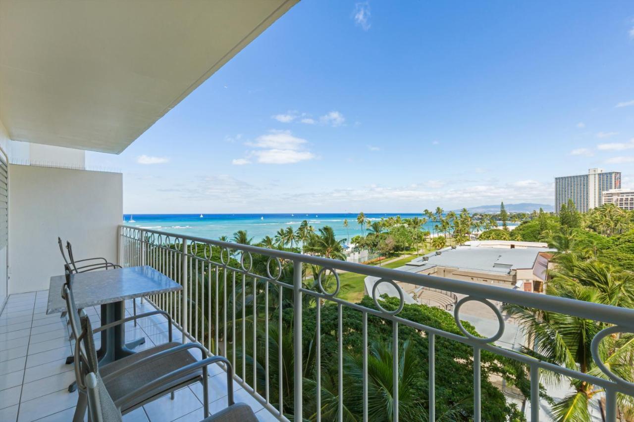 1-Bedroom Deluxe Ocean View Suite