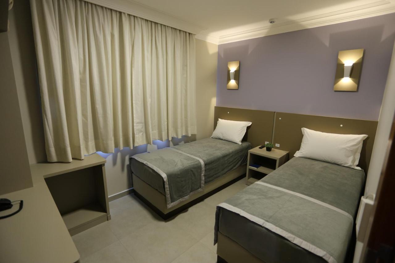 Quarto Standard com 2 Camas de Solteiro