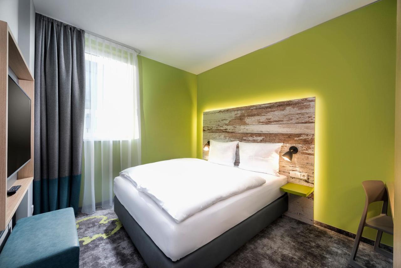 Standard Double Room,761749531:JPEG