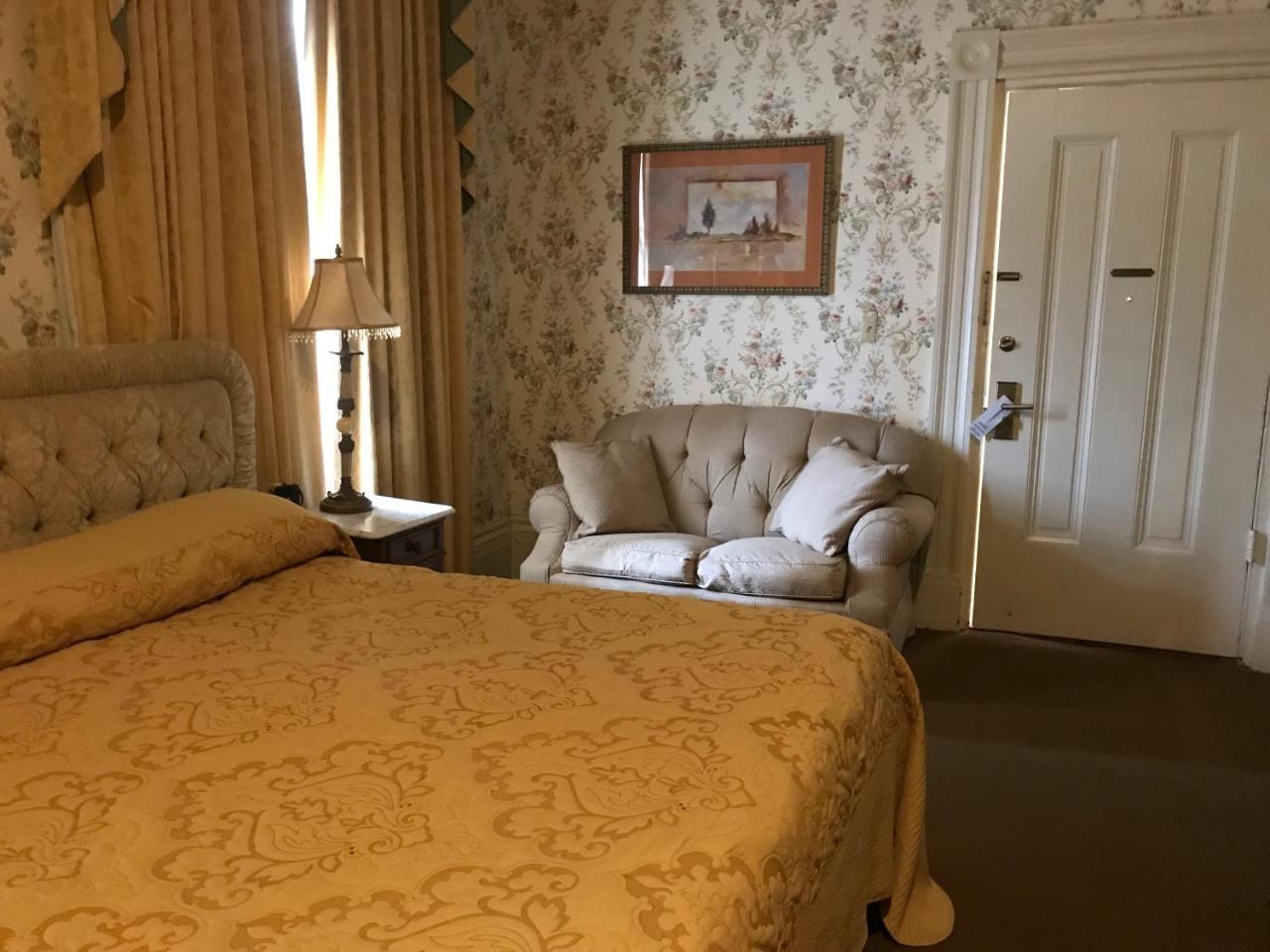 King Room - Ullman Room